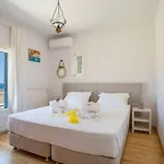 Sail Villa Naousa