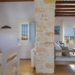 Villa Sail